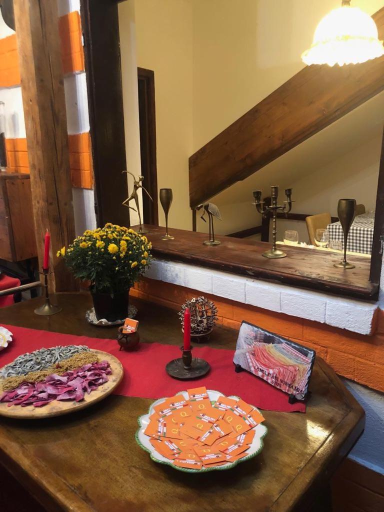 בוקרשט Nonna Mia Hotel מראה חיצוני תמונה