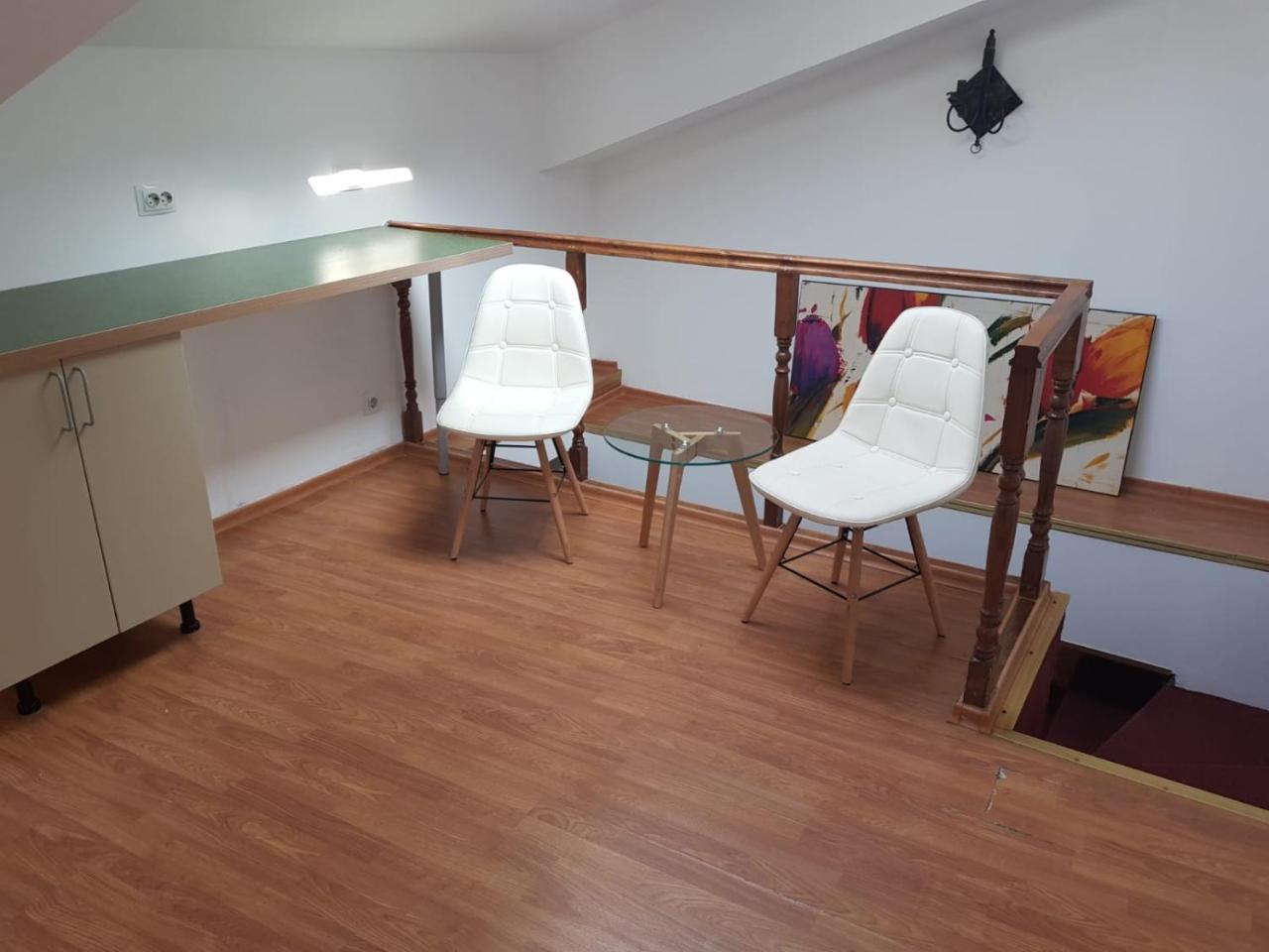 בוקרשט Nonna Mia Hotel מראה חיצוני תמונה